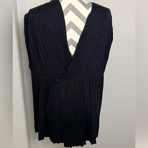 Moth Anthropologie V Neck Pleated Sweater Navy Size large